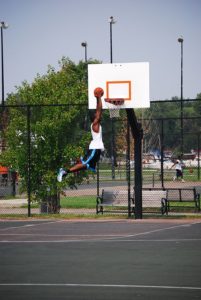 Dunken im Basketball